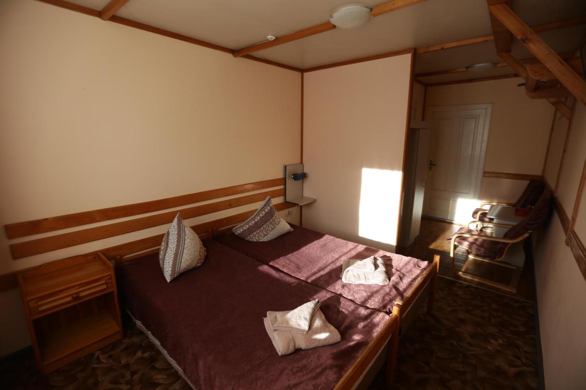 Guest House Podobovets 2000 외부 사진