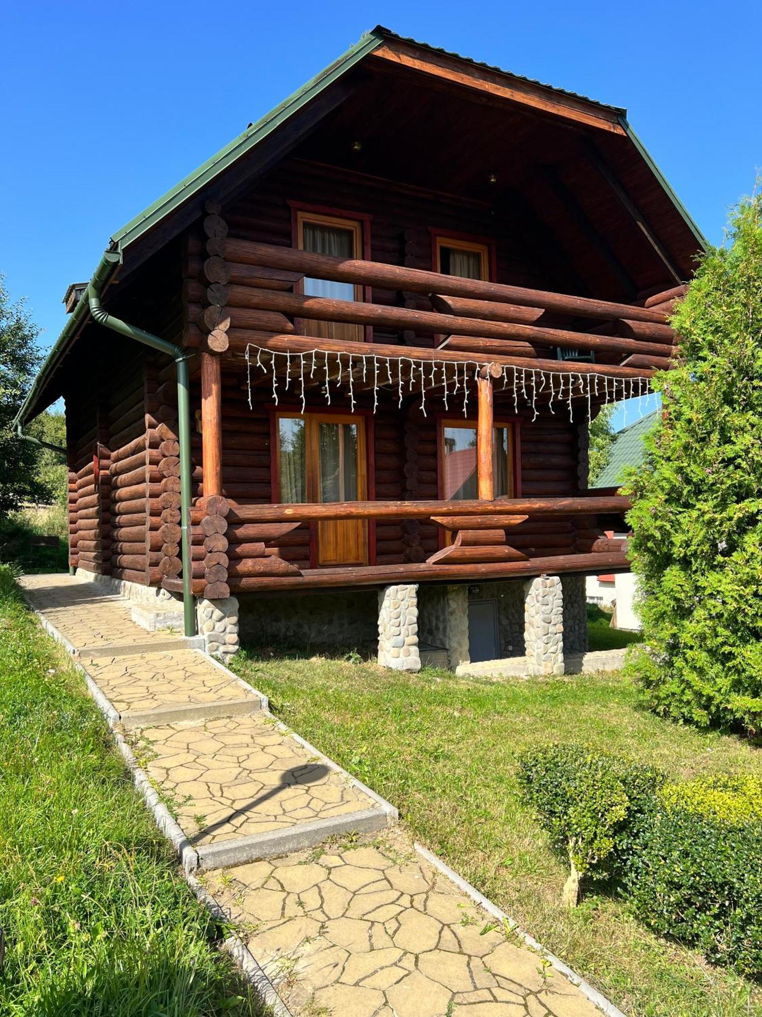 Guest House Podobovets 2000 외부 사진